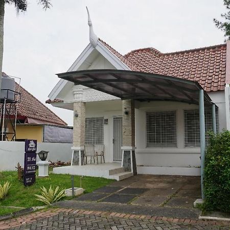 Diyar Villas Puncak M4/12 Exterior foto
